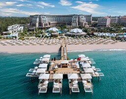 Private beach, sun loungers, beach umbrellas, beach towels