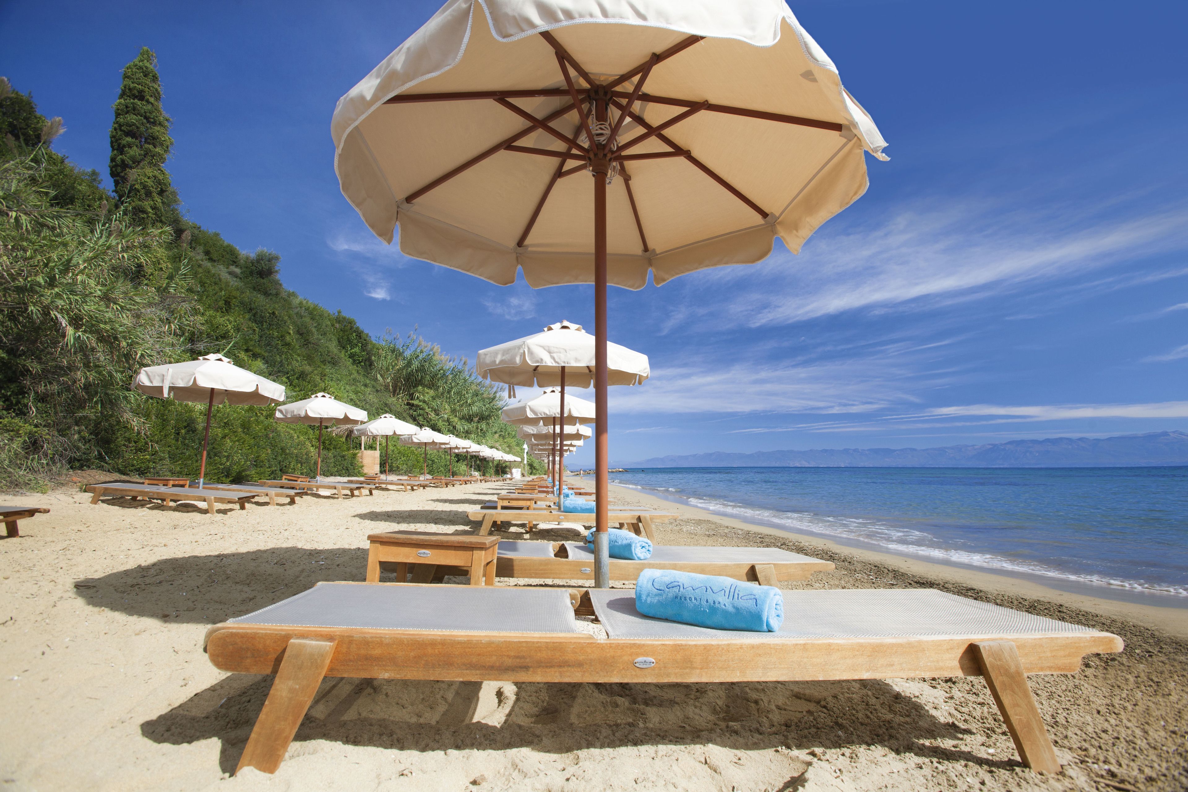 Beach nearby, white sand, free beach shuttle, sun loungers