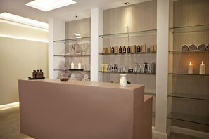 Tyrkisk bad/hamam, kroppsbehandlinger og aromaterapi