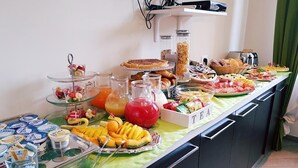 Dining - Mia Suites (Rome)