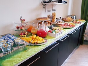 Dining - Mia Suites (Rome)