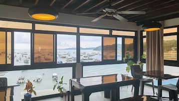 Regional cuisine, ocean views