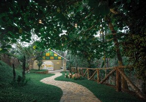 Banquet hall - Blanket Riverside Resort & Spa | Luxury Resorts in Munnar Kerala (Devikolam)