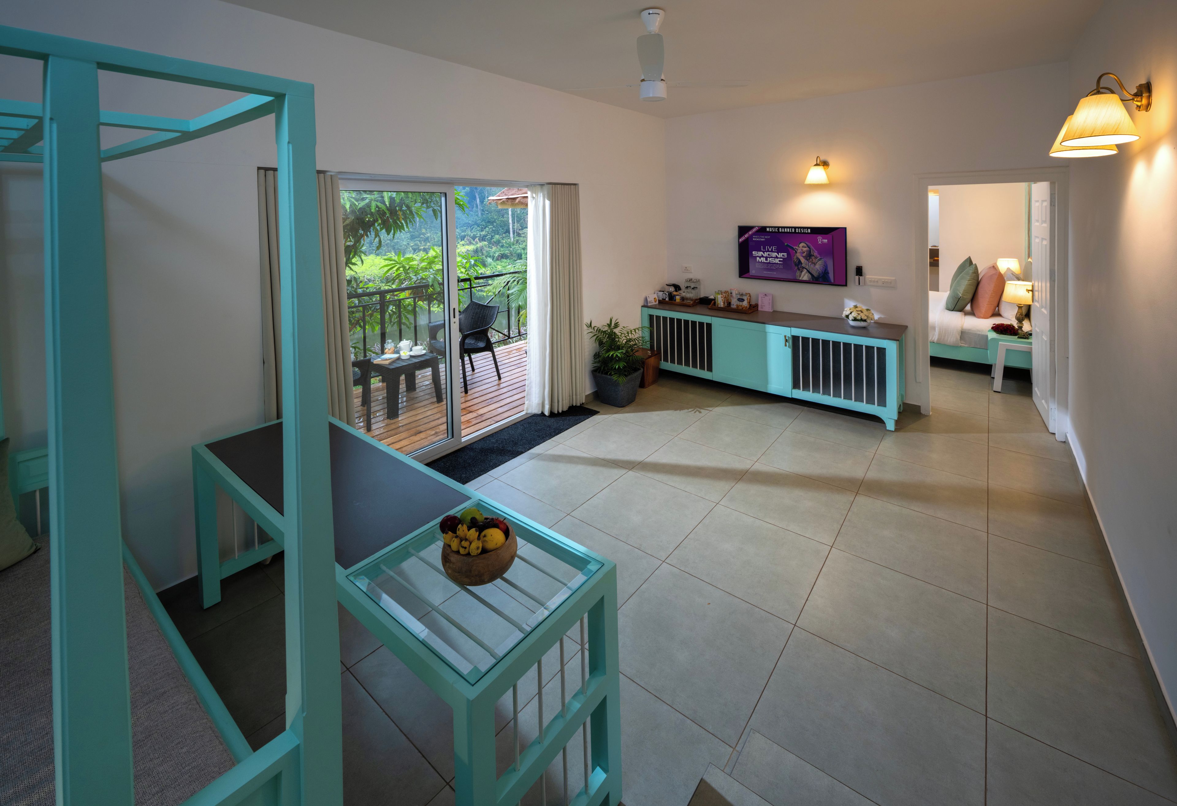 Un interior moderno con comedor, cocina y sala de estar.
