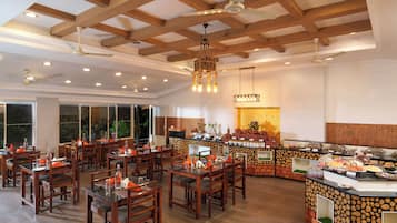Breakfast, lunch, dinner served; local and international cuisine