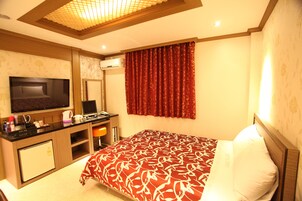 标准双人房 | 折叠床/加床（额外收费）、免费 WiFi