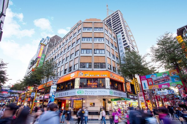 Rainbow Hotel - Taipei