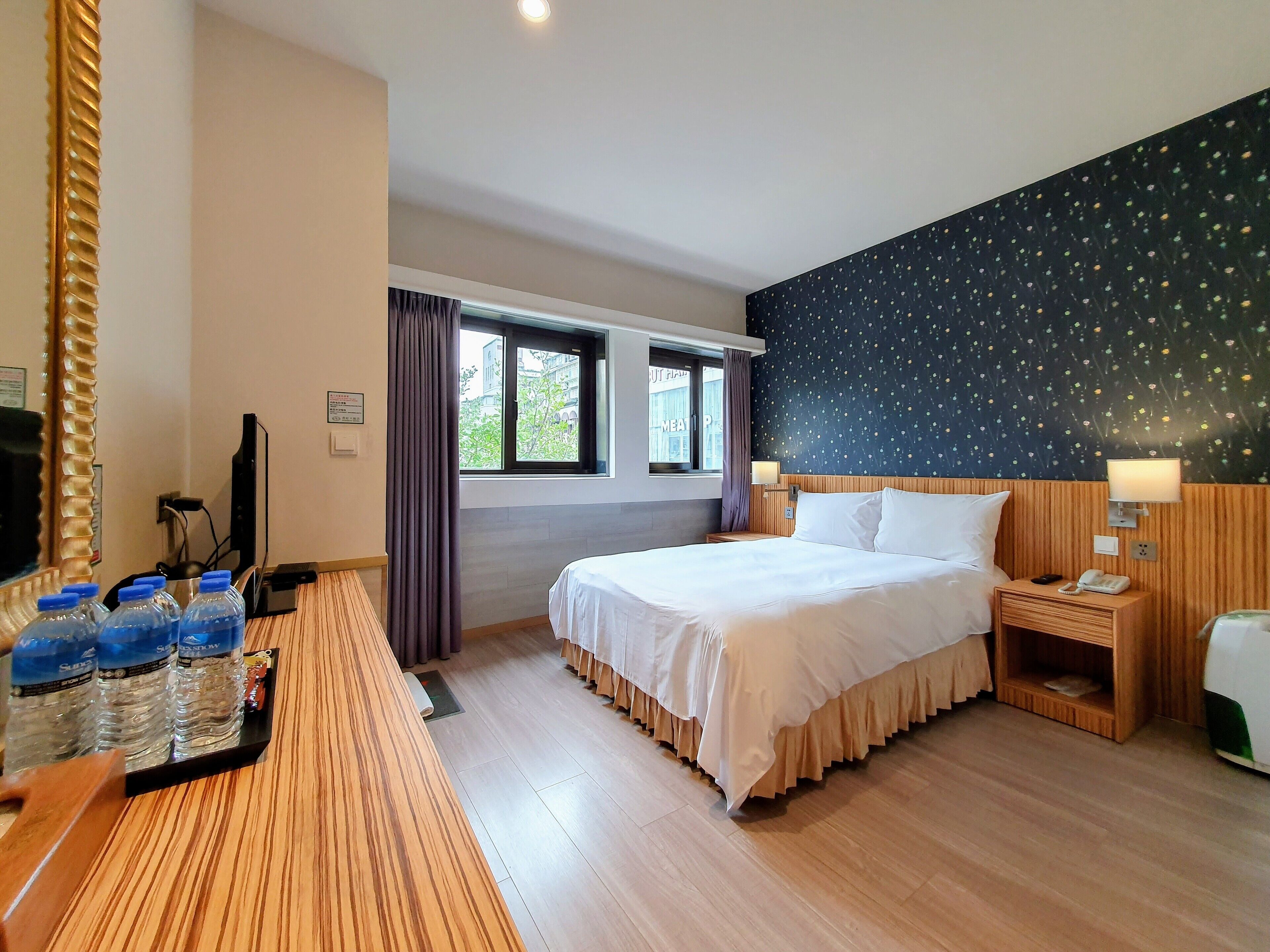 five persons room | 1 bedroom, premium bedding, down duvets, minibar
