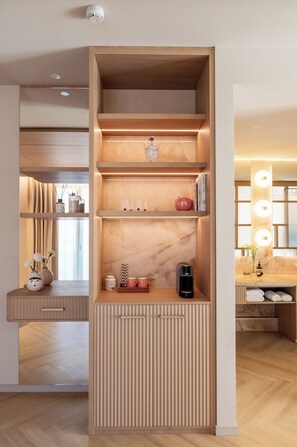 SOULFUL Suite, Front Sea View | Hochwertige Bettwaren, Daunenbettdecken, Zimmersafe, Schreibtisch