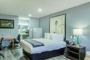 Coffres-forts dans les chambres, fer et planche à repasser