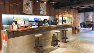 Quầy tiếp tân