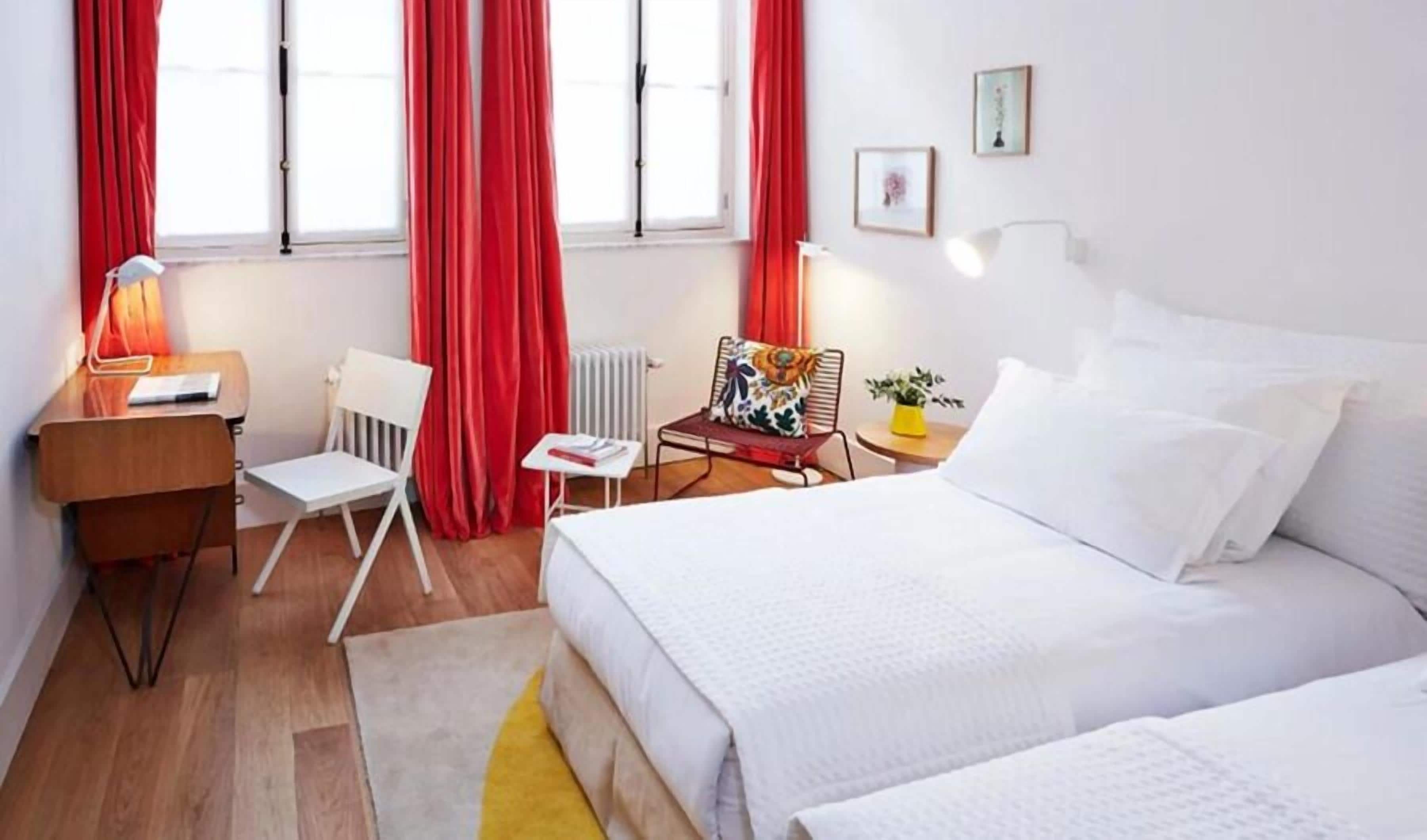 Habitación con 2 camas individuales, 2 camas individuales | Sábanas de algodón egipcio, ropa de cama de alta calidad, caja fuerte