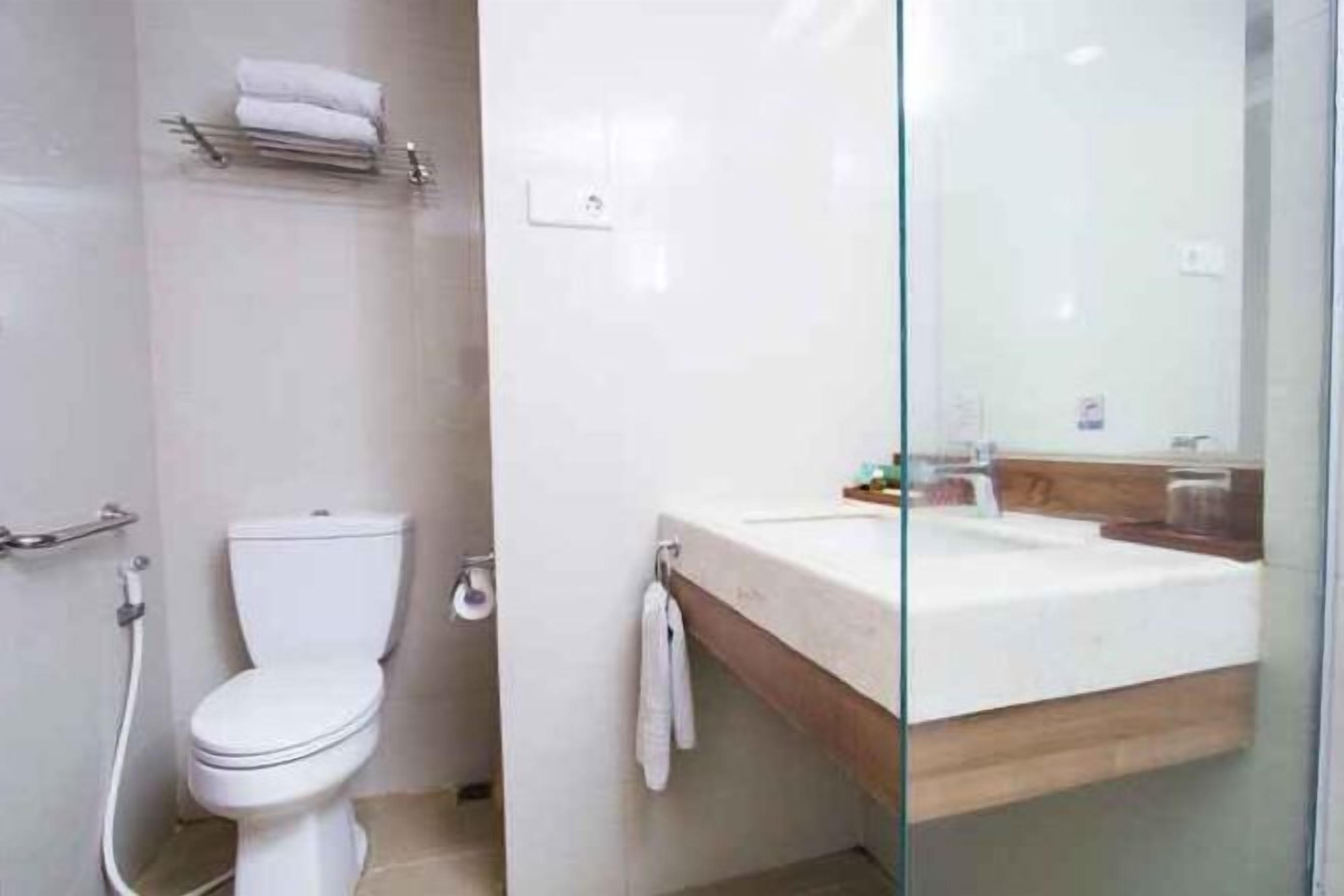 Free toiletries, hair dryer, towels