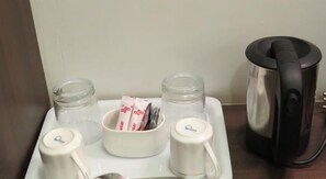 Coffee and/or coffee maker - Krishna Avatar Stay Inn (Navi Mumbai)