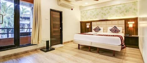 Työpöytä, lisävuoteet, ilmainen Wi-Fi