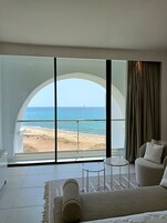 Deluxe Suite, Hot Tub | View from room