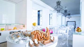 Gratis frukostbuffé varje dag