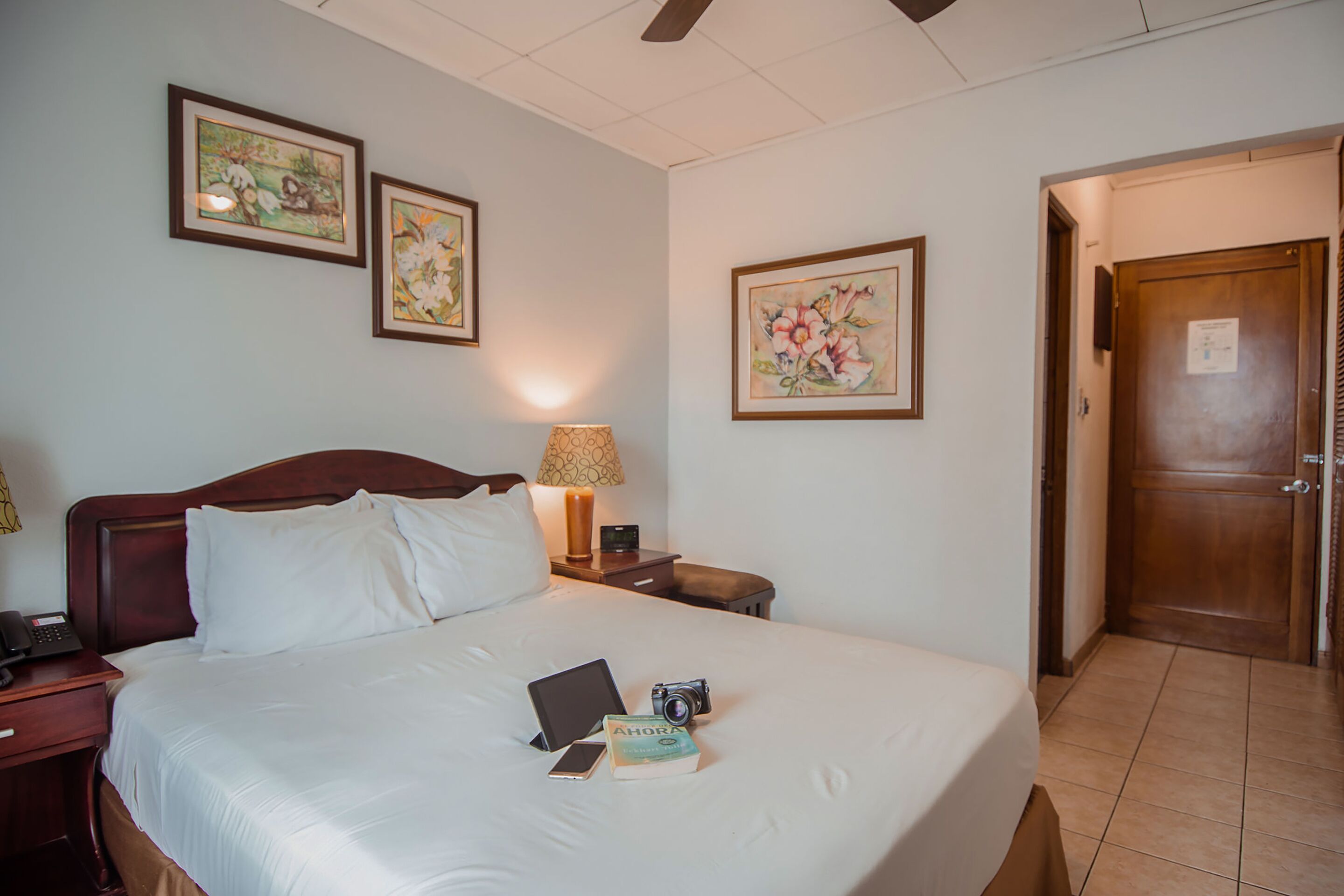 1 bedroom, premium bedding, in-room safe, desk