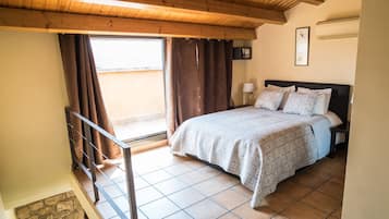 Standaard appartement (Duplex) | Donzen dekbedden, een strijkplank/strijkijzer, babybedden, extra bedden