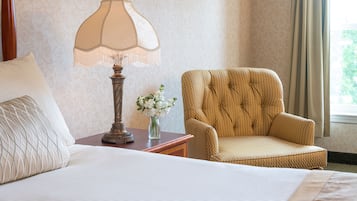 高級寢具、遮光布/窗簾、熨斗/熨衣板、搖籃/嬰兒床