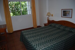 Apartment, 1 Bedroom | In-room safe, desk, rollaway beds, free WiFi - Hotel Villa Gomera (San Sebastián de La Gomera)
