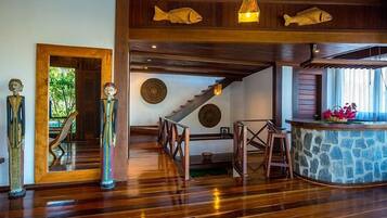 Berços grátis, camas extras/dobráveis