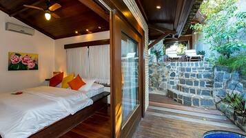 Berços grátis, camas extras/dobráveis