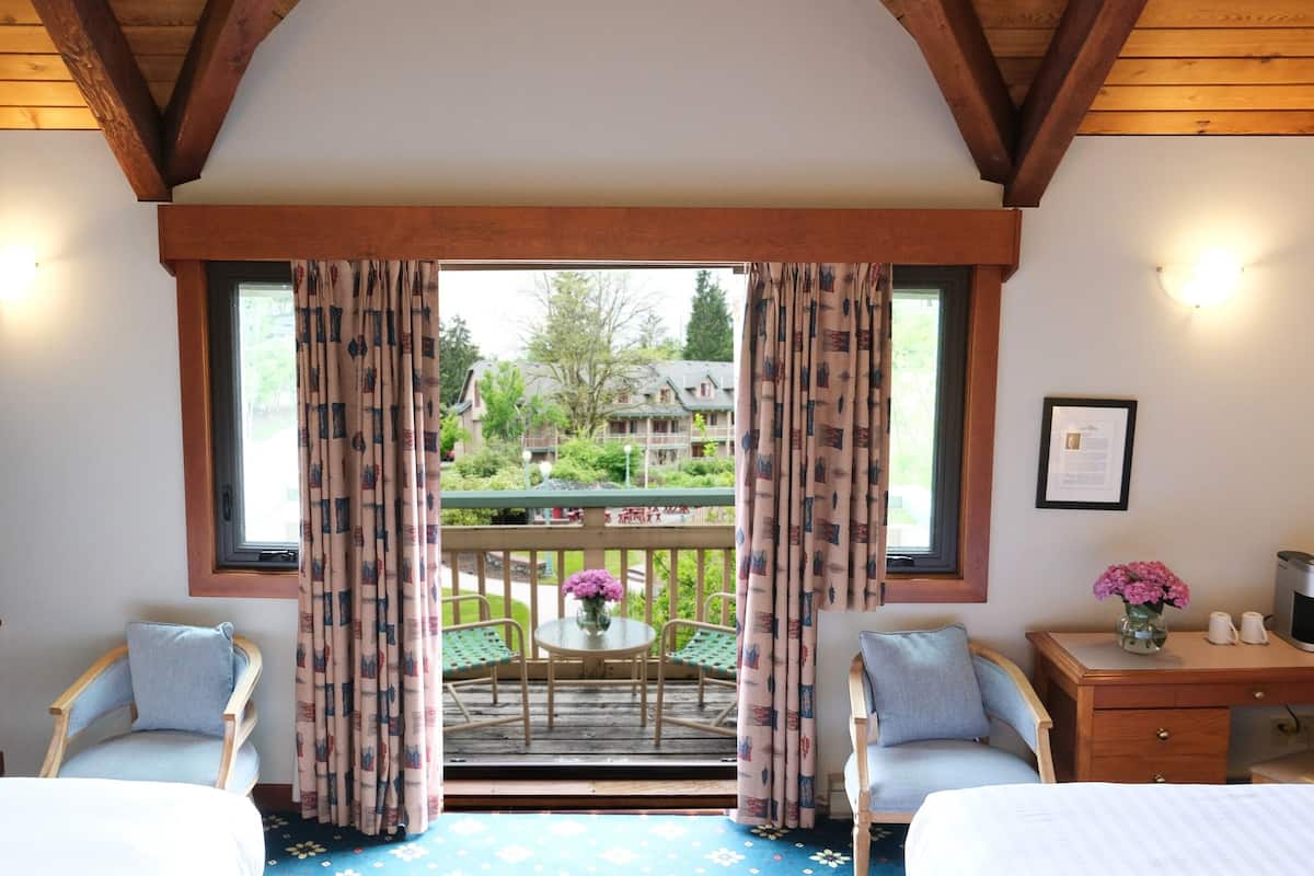Standard Room, 2 Queen Beds, Non Smoking, Garden View