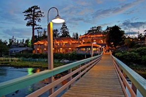 Dock - Painter's Lodge (Campbell River)