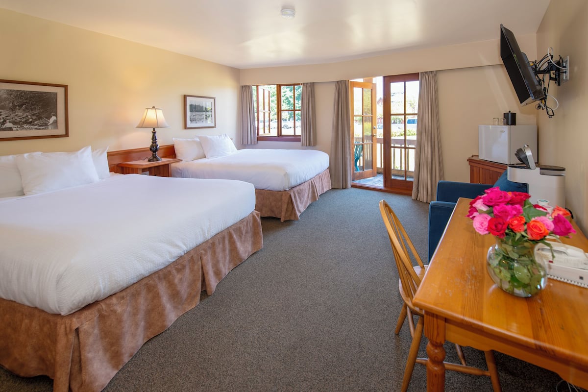 Family Room, Multiple Beds, Non Smoking, Garden View