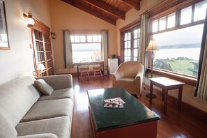 Exclusive Suite | Living room