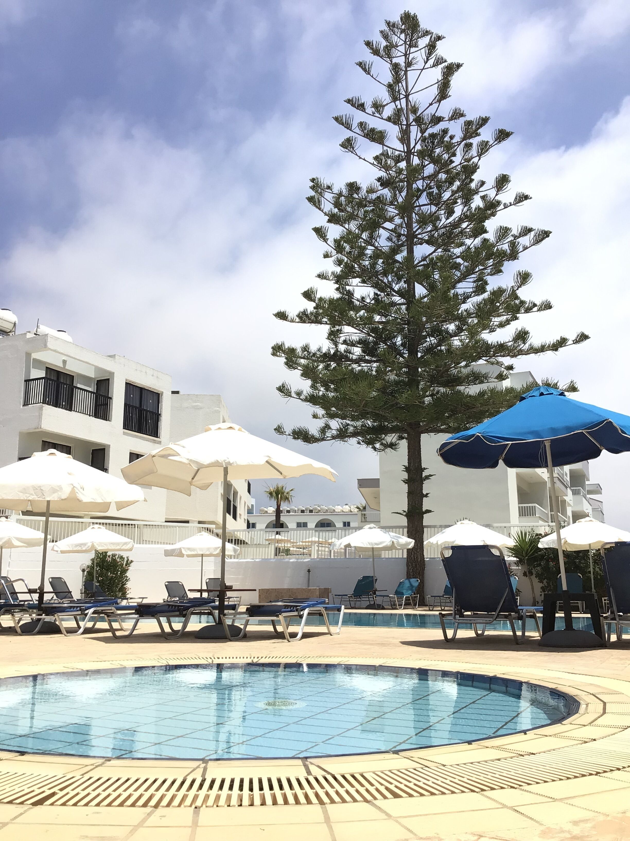 Photo - Florea Hotel Apartments