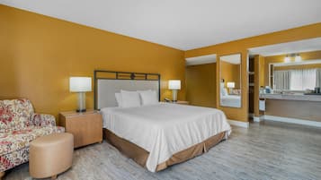 Standard Room, 1 King Bed, Non Smoking, Refrigerator & Microwave | Individually furnished, desk, laptop workspace, iron/ironing board