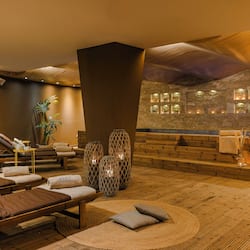 Sauna, hot tub, Turkish bath/hammam, body treatments, body wraps