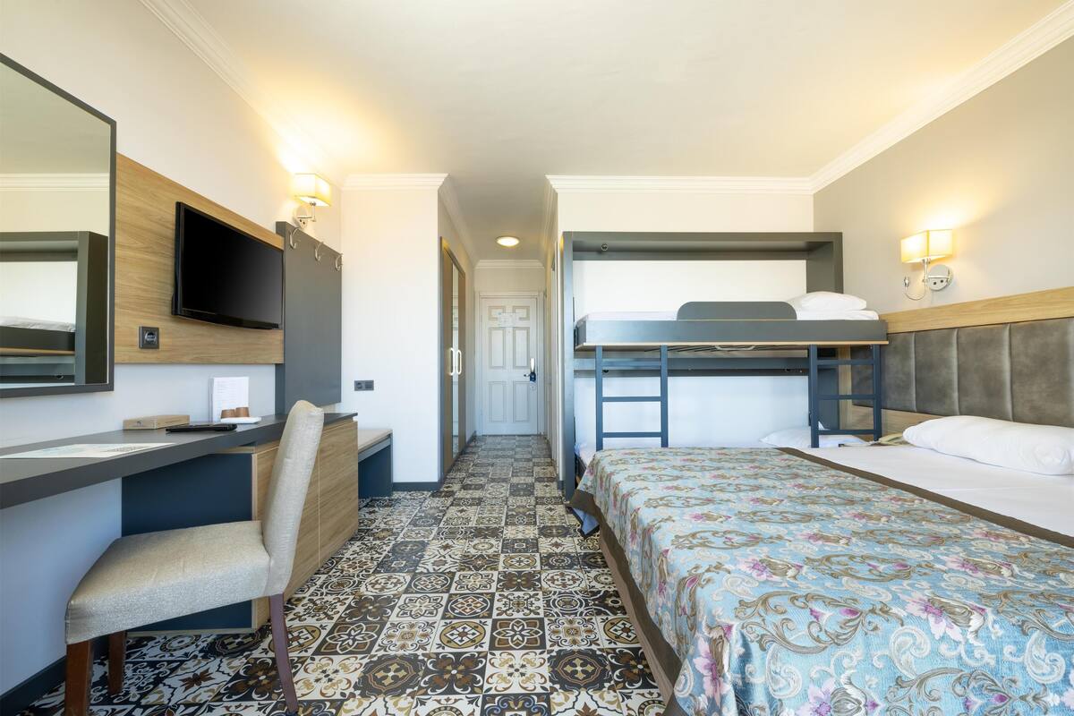 Standard Room Bunk Bed | Premium bedding, minibar (free items), in-room safe, desk