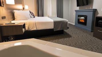 Romantic Room | Premium bedding, pillowtop beds, desk, soundproofing