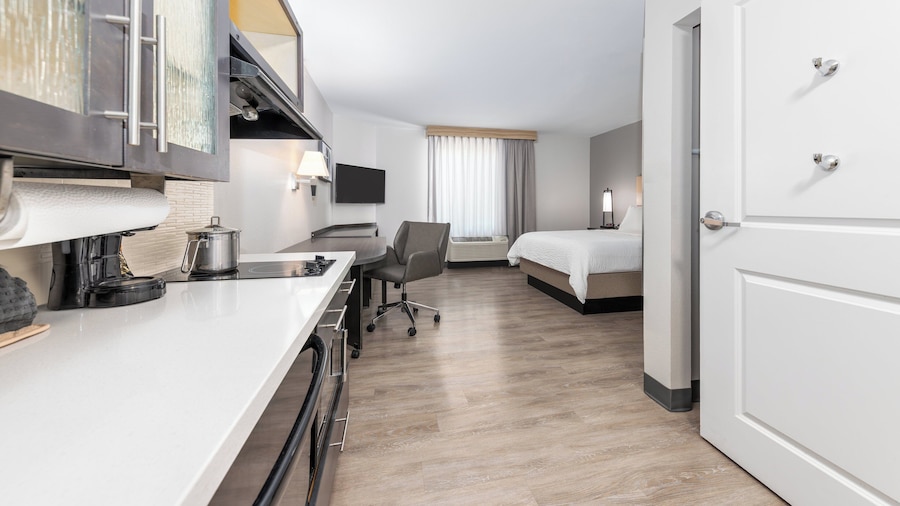 Candlewood Suites Midland SW by IHG