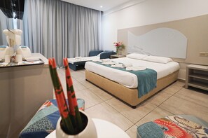 Superior Double or Twin Room | In-room safe, free WiFi, bed sheets - Nicholas Color Hotel (Ayia Napa)