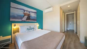 Free minibar items, in-room safe, free WiFi