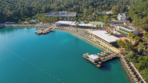 Green Bay Resort & Spa