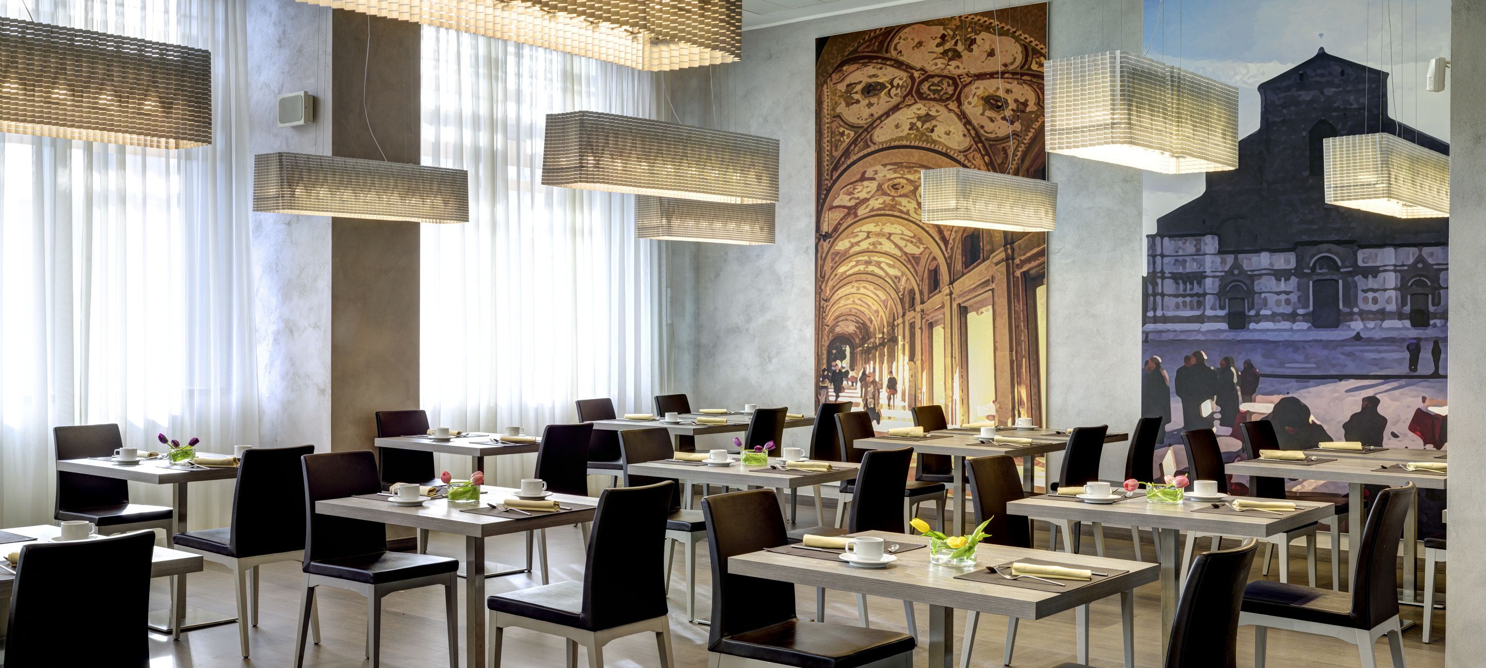 breakfast, lunch, dinner served; local and international cuisine