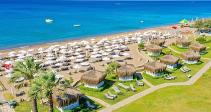 Crystal Flora Beach Resort – All Inclusive