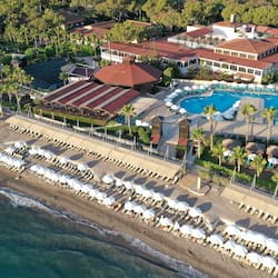 Spiaggia privata, lettini da mare, ombrelloni, teli da spiaggia