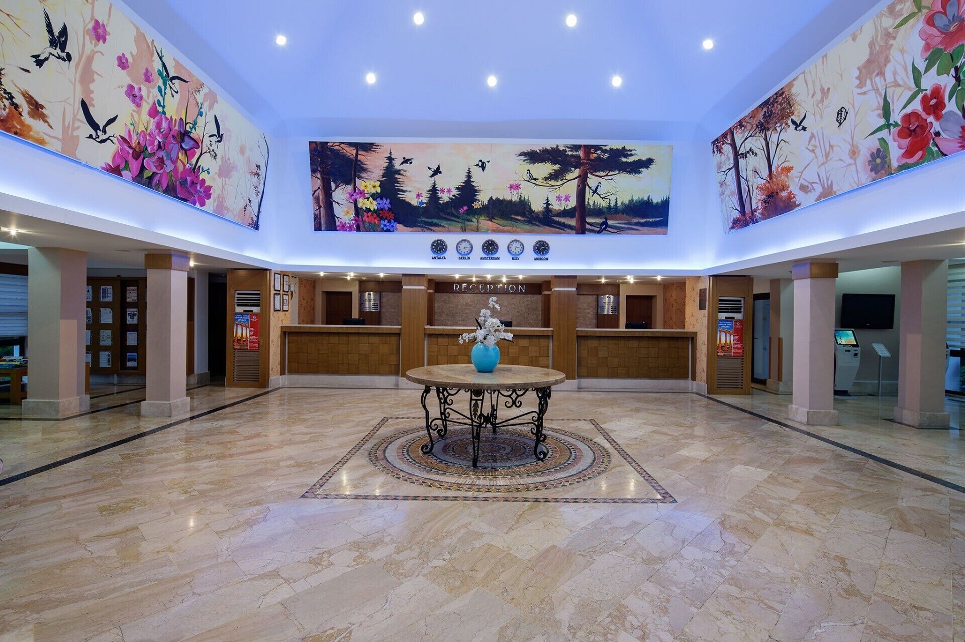 Foto - Crystal Flora Pearl Collection - Ultimate All Inclusive