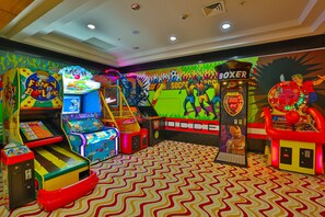 Games room - Crystal Family Comfort Collection (Serik)