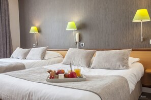 Classic Quadruple Room | Premium bedding, minibar, desk, blackout curtains