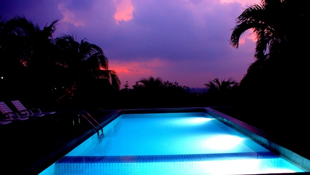 Outdoor pool, sun loungers