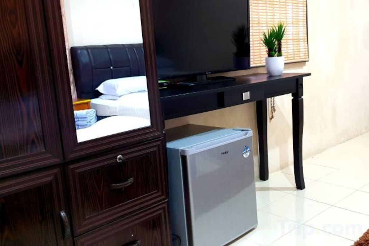 Minibar, laptopgeeigneter Arbeitsplatz, schallisolierte Zimmer