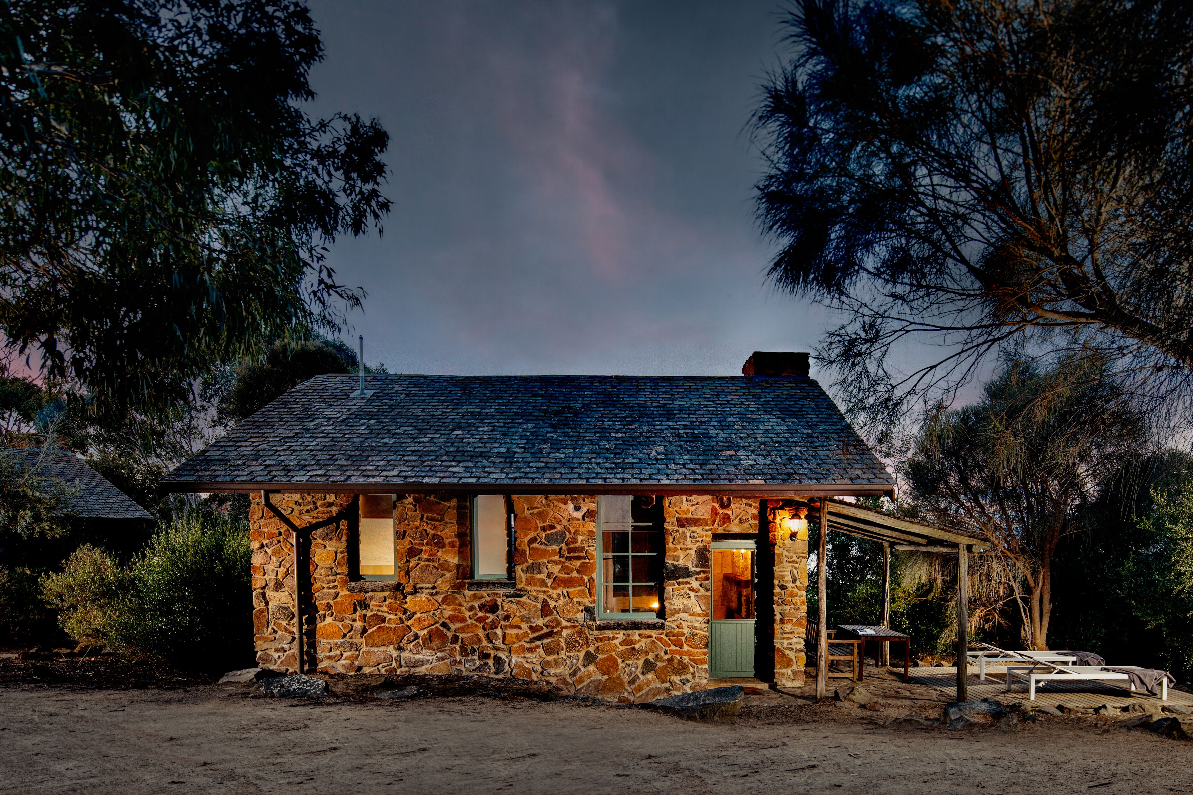 studio cottage | terrace/patio