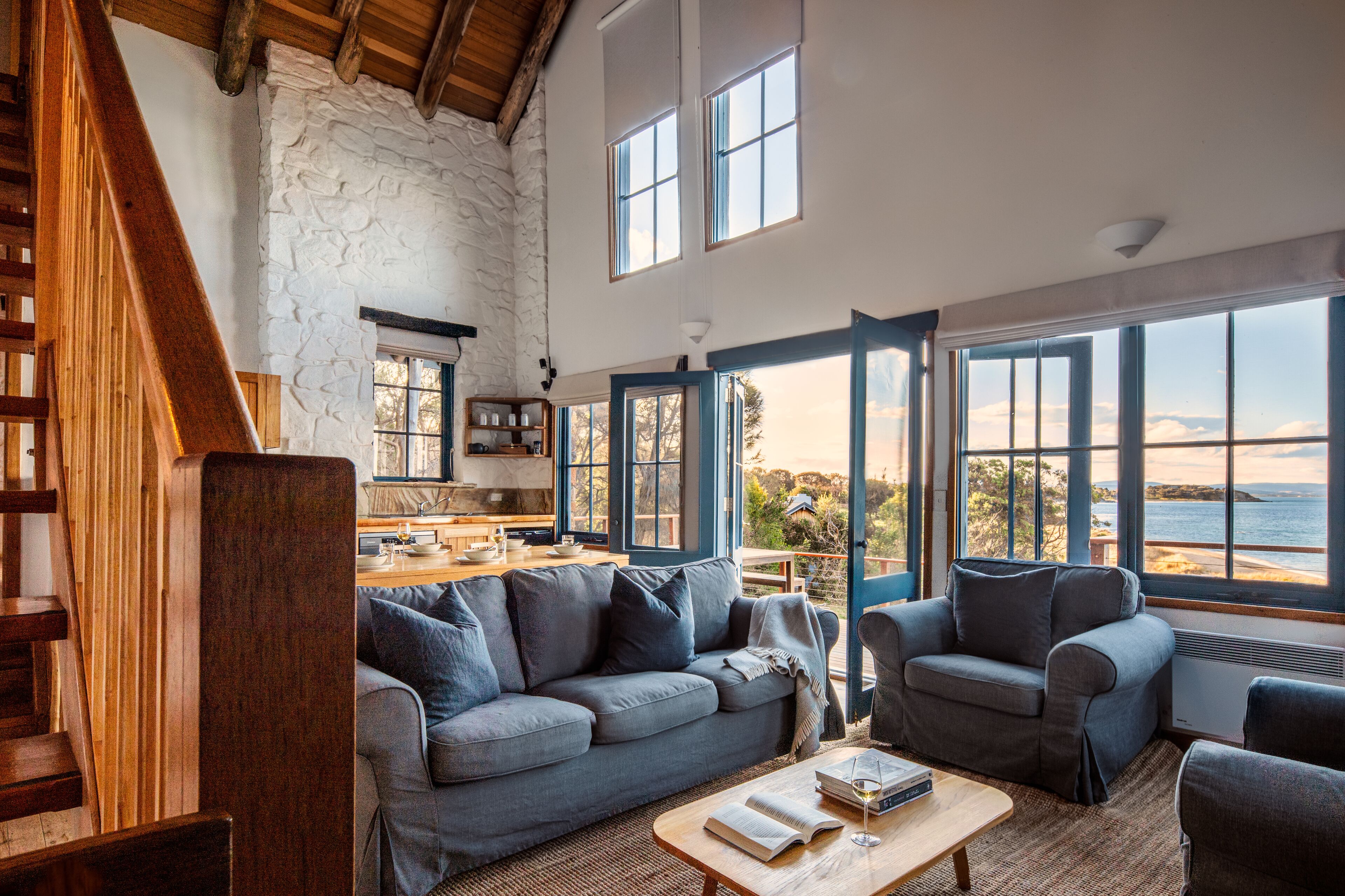 3 bedroom cottage  | living area | plasma tv, dvd player, ipod dock